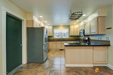 10080 E Ortner Loop, Palmer, AK 99645 photo 12