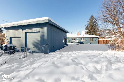 735 Birch St, Anchorage, AK 99501 photo 23