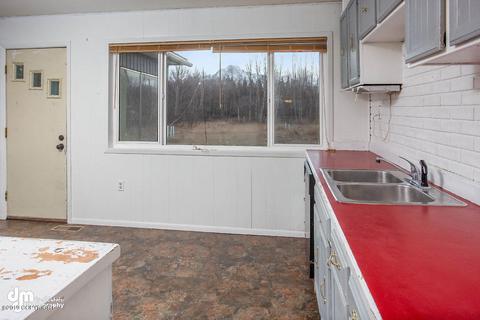 16975 E Outer Springer Loop, Palmer, AK 99645 photo 10