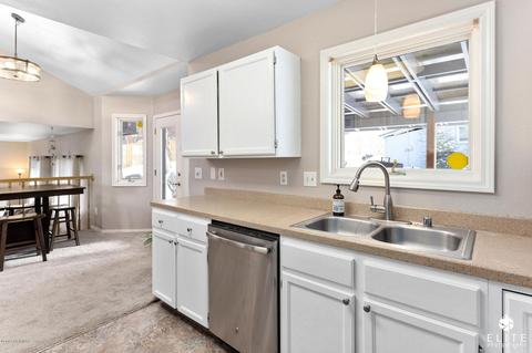490 Peppertree Loop, Anchorage, AK 99504 photo 7