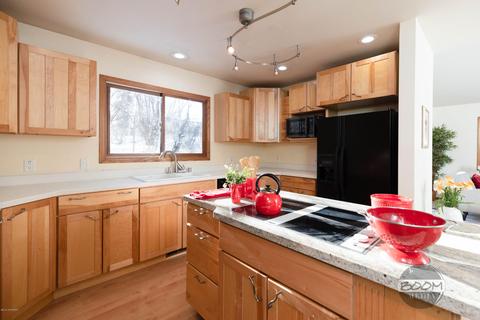1810 Commodore Dr, Anchorage, AK 99507 photo 14