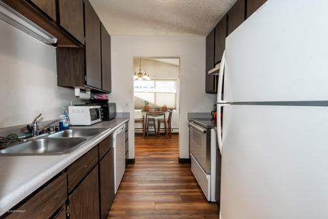7085 Weimer Rd # 8, Anchorage, AK 99502 photo 4