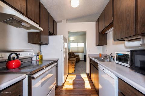7085 Weimer Rd # 8, Anchorage, AK 99502 photo 5