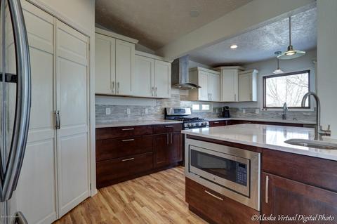 3230 Shuttle Cir, Anchorage, AK 99517 photo 2