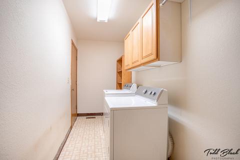 3901 E 86th Ave, Anchorage, AK 99507 photo 12