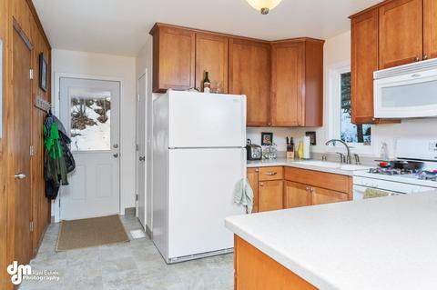 24011 Oriedner Rd, Eagle River, AK 99577 photo 15