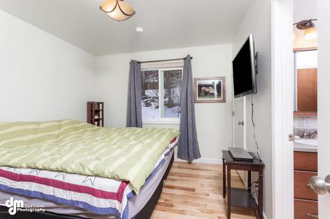 24011 Oriedner Rd, Eagle River, AK 99577 photo 33