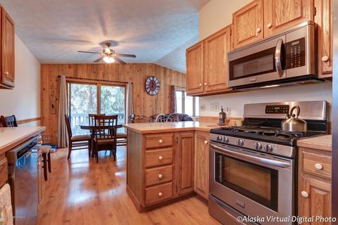 9911 Toakee Cir, Eagle River, AK 99577 photo 15