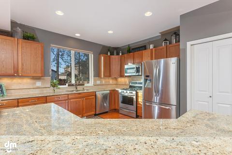 8736 Colusa Cir, Eagle River, AK 99577 photo 7