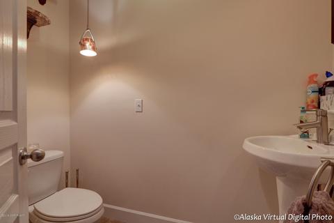 1102 E St # 7, Anchorage, AK 99501 photo 10