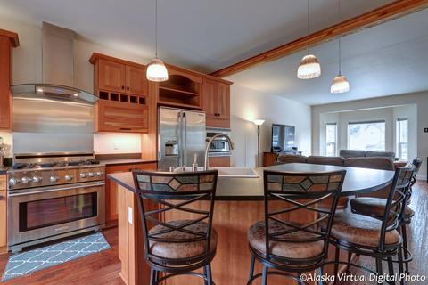 1102 E St # 7, Anchorage, AK 99501 photo 7