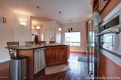 1102 E St # 7, Anchorage, AK 99501 photo 9