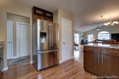 2137 Casey Cusack Loop, Anchorage, AK 99515 photo 6