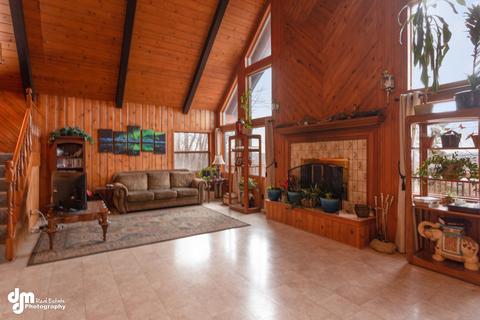 11930 Lugene Ln, Eagle River, AK 99577 photo 3