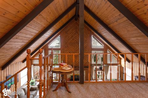 11930 Lugene Ln, Eagle River, AK 99577 photo 2