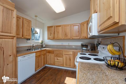 508 Fredricks Dr, Anchorage, AK 99504 photo 7