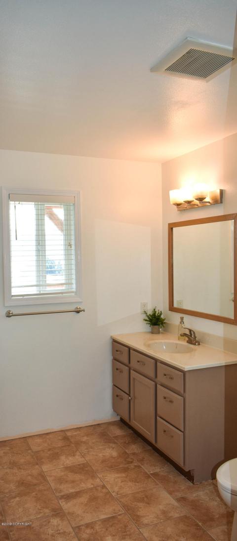 334 Eliason Loop, Sitka, AK 99835 photo 14