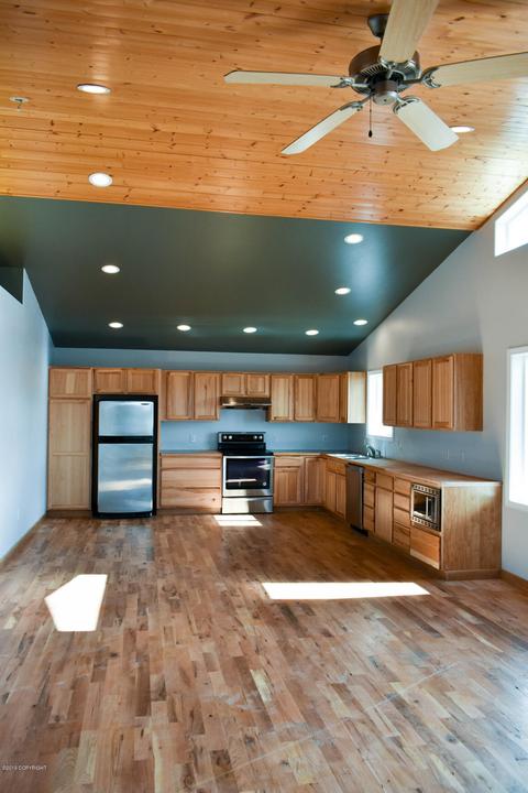 334 Eliason Loop, Sitka, AK 99835 photo 3
