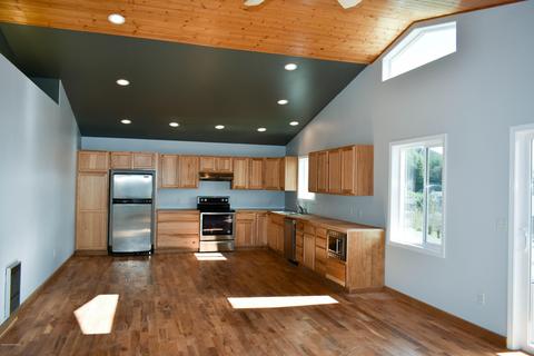 334 Eliason Loop, Sitka, AK 99835 photo 2