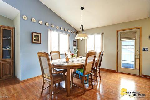 600 Winter Haven St, Anchorage, AK 99504 photo 5