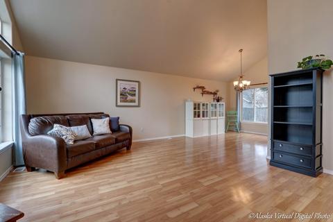 8450 Berry Patch Dr, Anchorage, AK 99502 photo 4