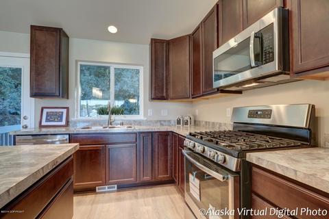 5643 Big Bend Loop, Anchorage, AK 99502 photo 12