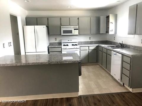 22433 Centurion Dr, Chugiak, AK 99567 photo 4
