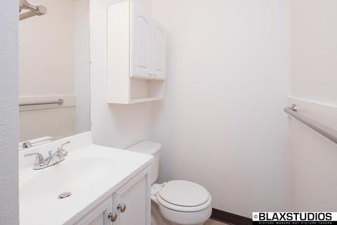 3643 E 18th Ave, Anchorage, AK 99508 photo 14