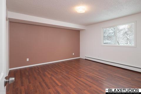 3643 E 18th Ave, Anchorage, AK 99508 photo 12
