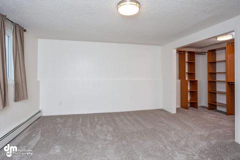 257 Davis St, Anchorage, AK 99508 photo 7