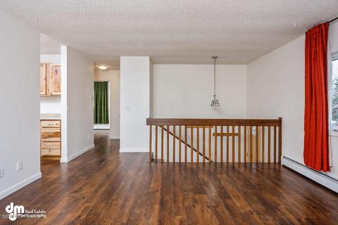 257 Davis St, Anchorage, AK 99508 photo 9