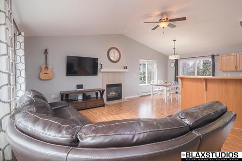 21400 Monron St, Chugiak, AK 99567 photo 4