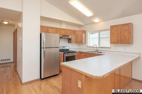3744 E 74th Ave, Anchorage, AK 99507 photo 5