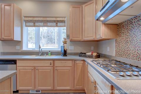 8508 Lassen Cir, Eagle River, AK 99577 photo 14