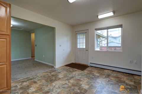 6821 E 11th Ave, Anchorage, AK 99504 photo 12