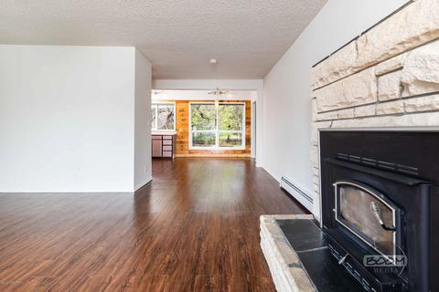 1009 E 26th Ave, Anchorage, AK 99508 photo 2