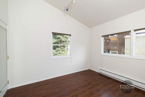 1009 E 26th Ave, Anchorage, AK 99508 photo 11