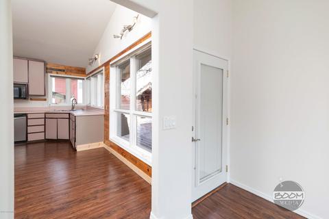 1009 E 26th Ave, Anchorage, AK 99508 photo 9