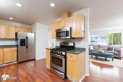 731 Cedar St, Anchorage, AK 99501 photo 9