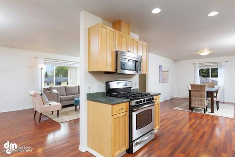 731 Cedar St, Anchorage, AK 99501 photo 11