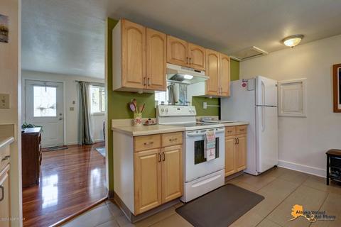 1802 Twining Dr, Anchorage, AK 99504 photo 9