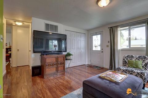 1802 Twining Dr, Anchorage, AK 99504 photo 6