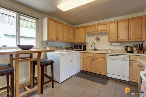 1802 Twining Dr, Anchorage, AK 99504 photo 11