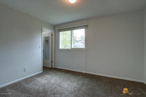 1745 E 58th Cir, Anchorage, AK 99507 photo 19