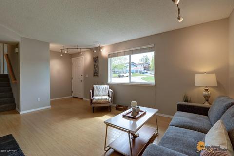 1745 E 58th Cir, Anchorage, AK 99507 photo 3