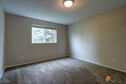 1745 E 58th Cir, Anchorage, AK 99507 photo 15