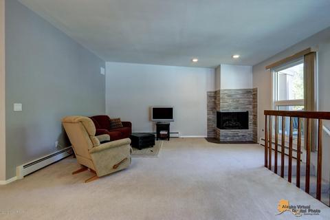 9230 Elgin Cir, Anchorage, AK 99502 photo 4