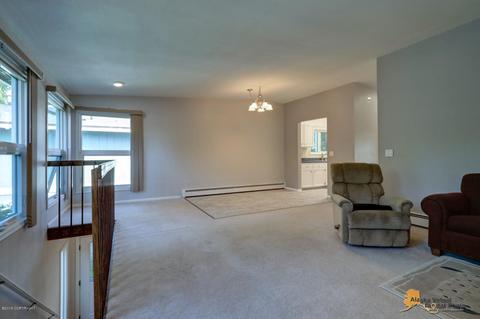 9230 Elgin Cir, Anchorage, AK 99502 photo 7