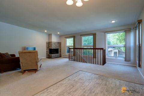 9230 Elgin Cir, Anchorage, AK 99502 photo 9