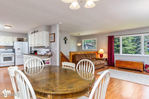 18226 Tonsina Ct, Eagle River, AK 99577 photo 10